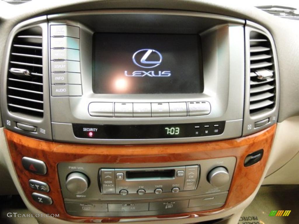 2005 Lexus LX 470 Controls Photo #41590319