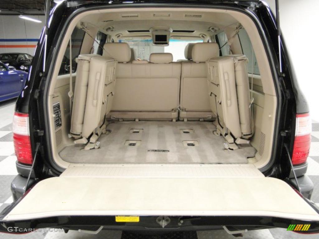 2005 Lexus LX 470 Trunk Photo #41590471
