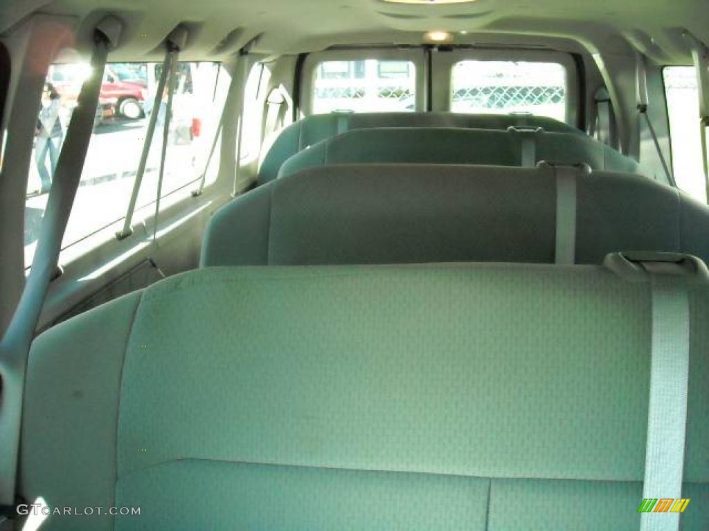 2008 E Series Van E350 Super Duty XLT 15 Passenger - Oxford White / Medium Flint photo #23