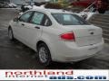 White Suede - Focus SE Sedan Photo No. 8
