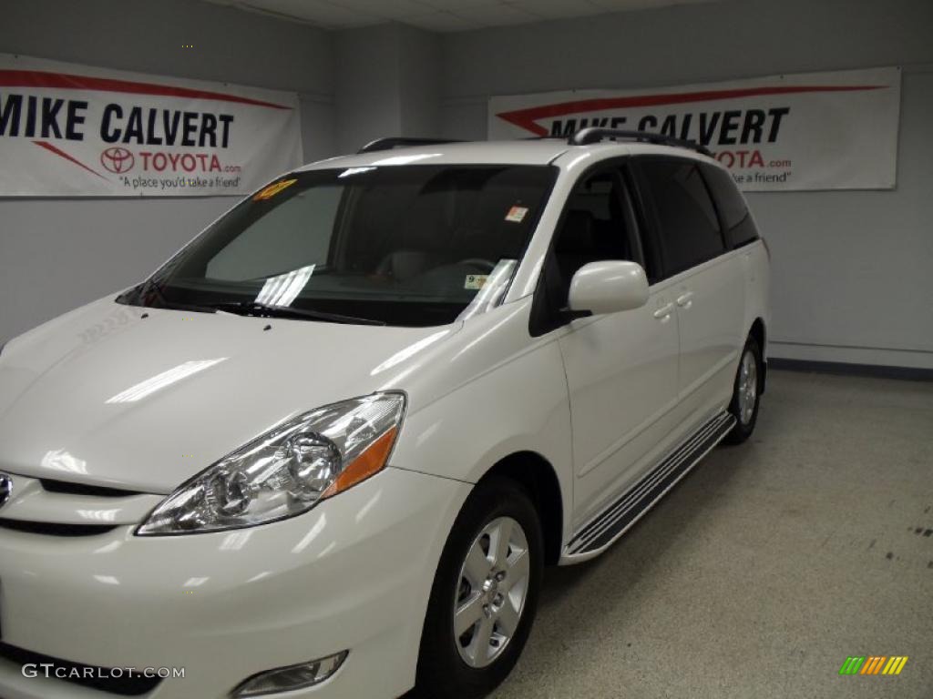 2007 Sienna XLE Limited - Arctic Frost Pearl White / Stone photo #6