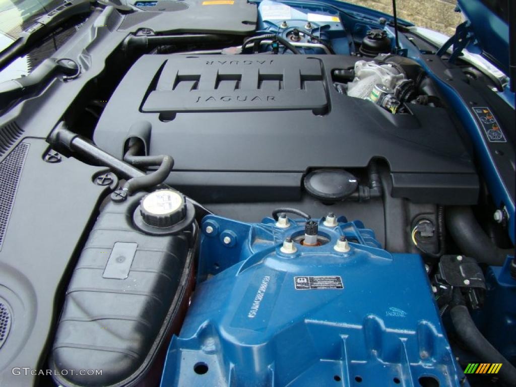 2007 Jaguar XK XK8 Coupe 4.2 Liter DOHC 32-Valve VVT V8 Engine Photo #41596389
