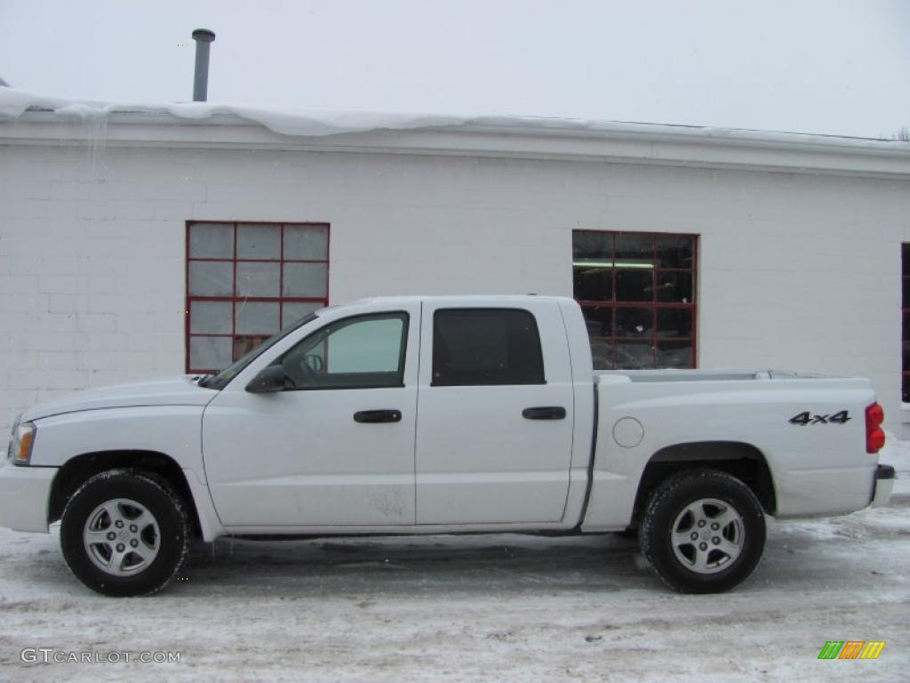 Bright White 2007 Dodge Dakota SLT Quad Cab 4x4 Exterior Photo #41598449