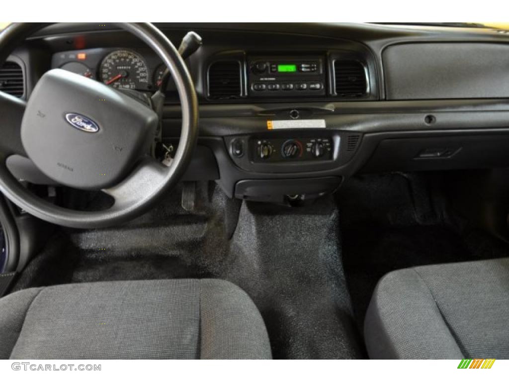 2005 Crown Victoria Police Interceptor - Dark Blue Pearl Metallic / Dark Charcoal photo #5