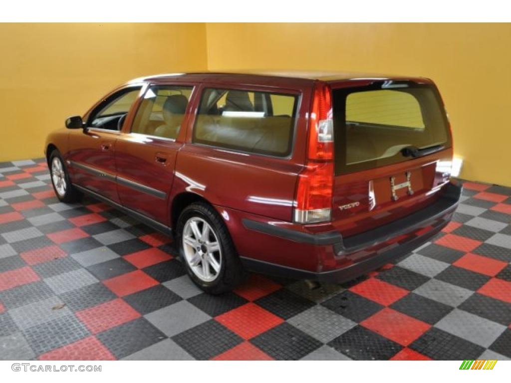 2004 V70 2.5T - Ruby Red Metallic / Beige/Light Sand photo #3