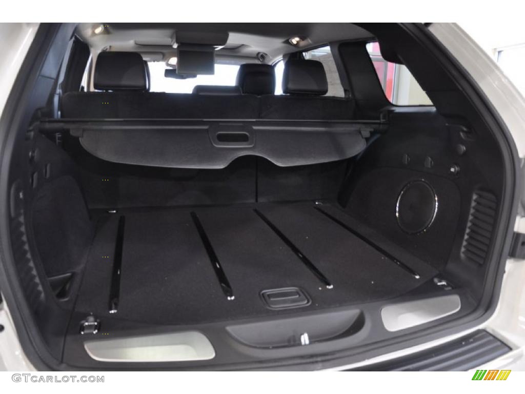 2011 Jeep Grand Cherokee Limited Trunk Photo #41602073