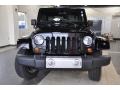 Black - Wrangler Unlimited Sahara 4x4 Photo No. 3