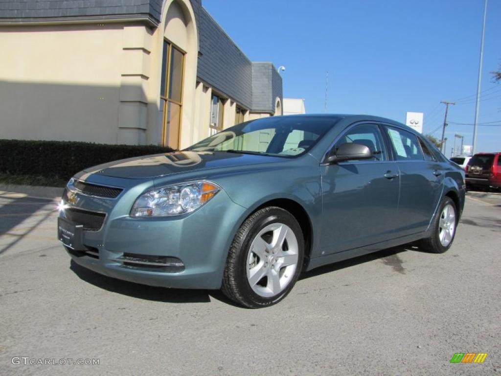 2009 Malibu LS Sedan - Silver Moss Metallic / Titanium photo #3