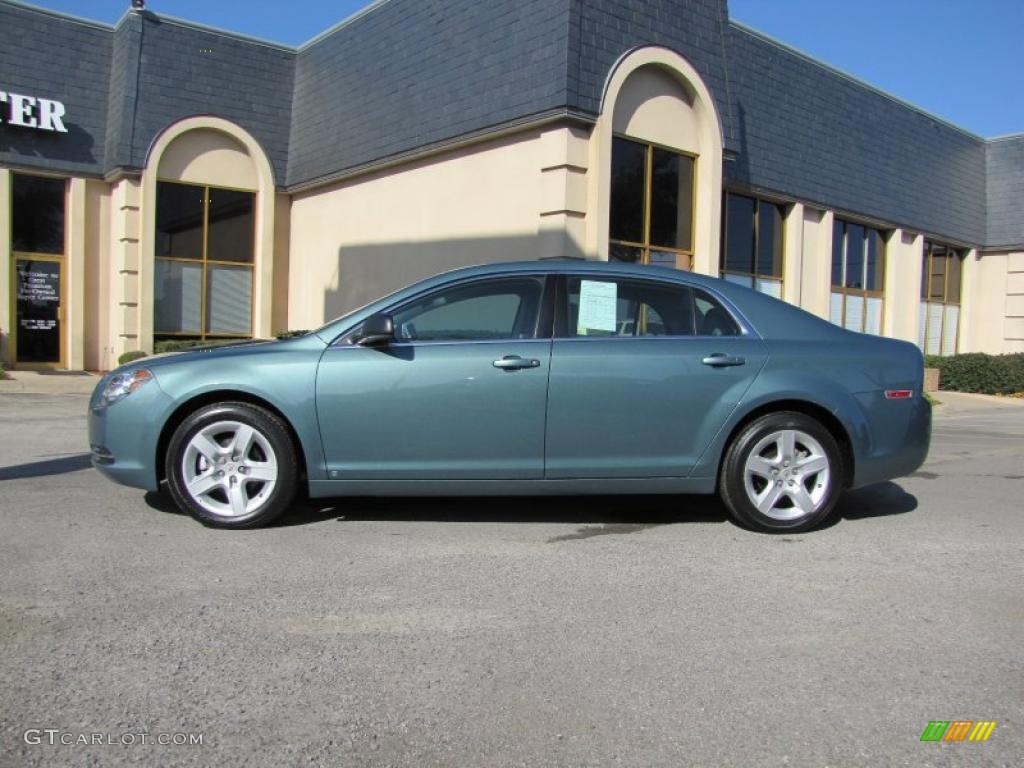 2009 Malibu LS Sedan - Silver Moss Metallic / Titanium photo #4