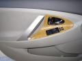 Super White - Camry XLE Photo No. 12
