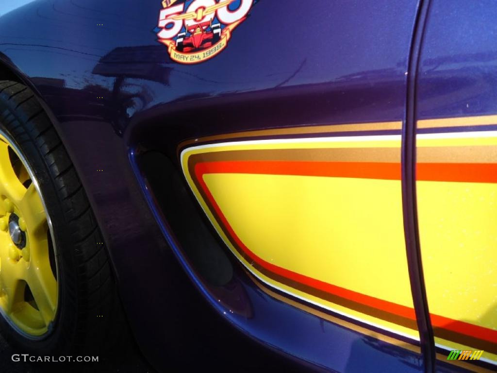 1998 Chevrolet Corvette Indianapolis 500 Pace Car Convertible Marks and Logos Photo #41603433