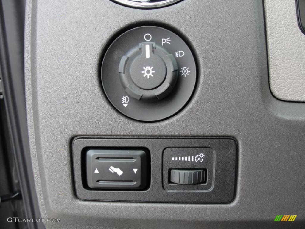 2010 F150 XLT SuperCrew - Sterling Grey Metallic / Medium Stone photo #32