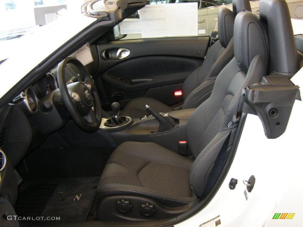 2010 370Z Touring Roadster - Pearl White / Black Leather photo #4