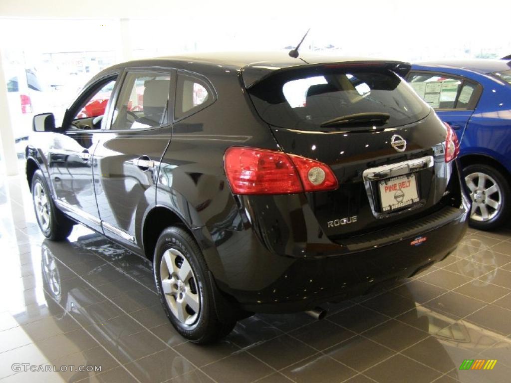 2011 Rogue S AWD - Wicked Black / Black photo #2