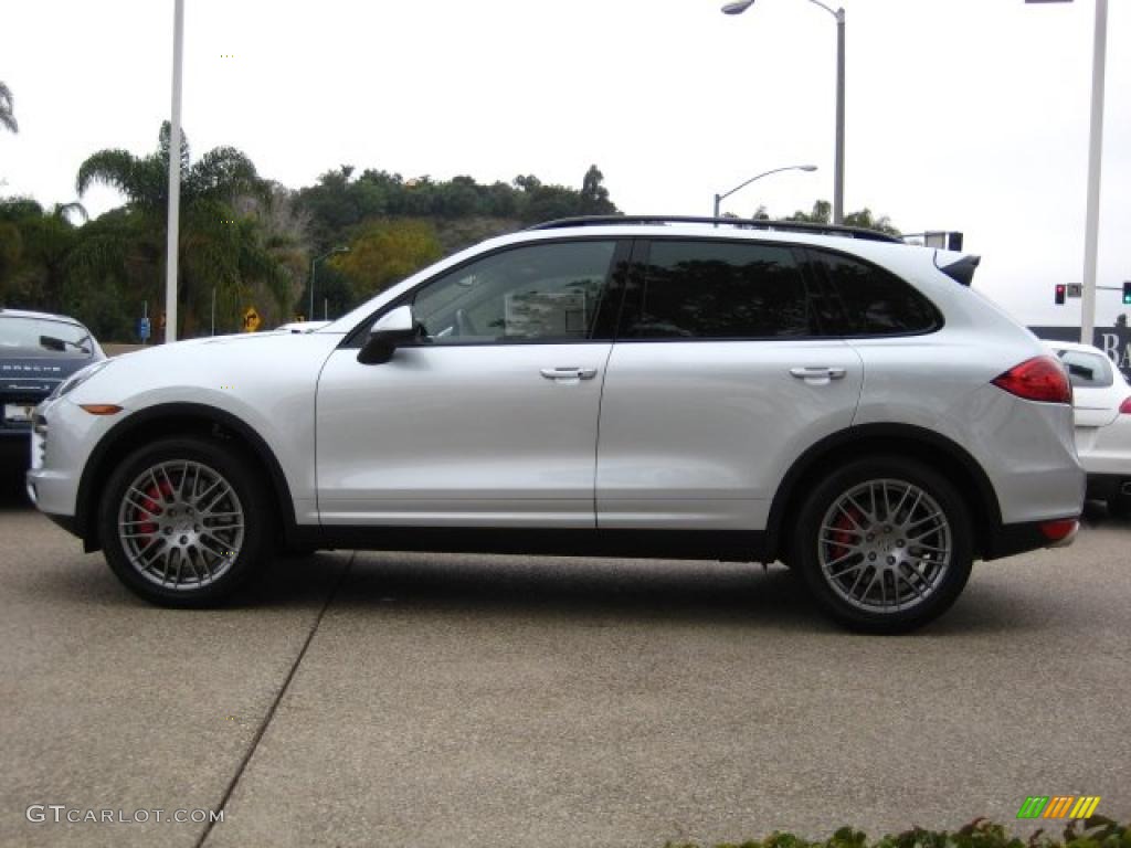 2011 Cayenne Turbo - Classic Silver Metallic / Platinum Grey photo #2