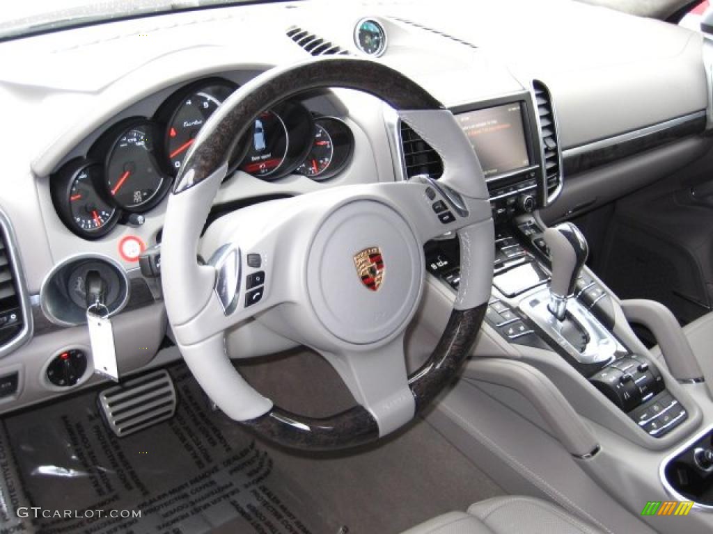 Platinum Grey Interior 2011 Porsche Cayenne Turbo Photo #41606305