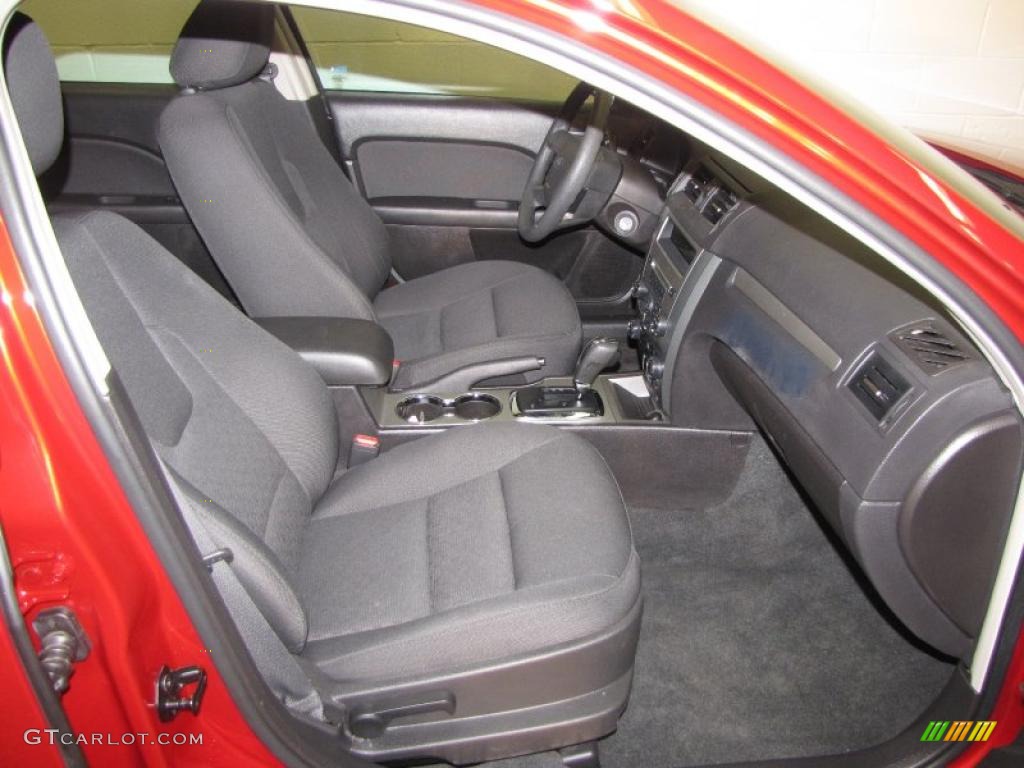 2010 Fusion SE V6 - Sangria Red Metallic / Charcoal Black photo #18