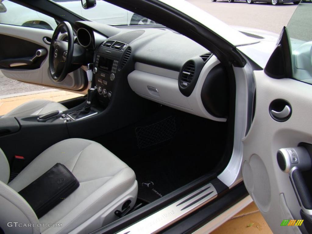 Ash Grey Interior 2007 Mercedes-Benz SLK 350 Roadster Photo #41607945