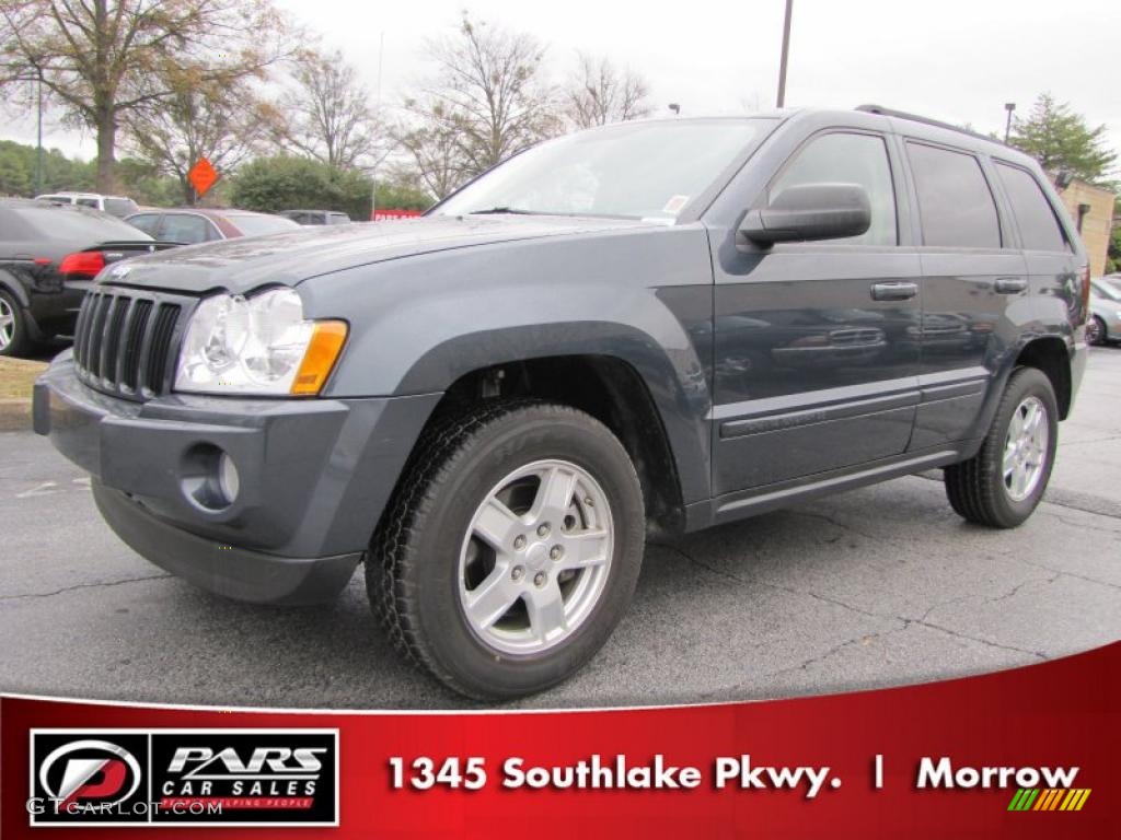 Steel Blue Metallic Jeep Grand Cherokee