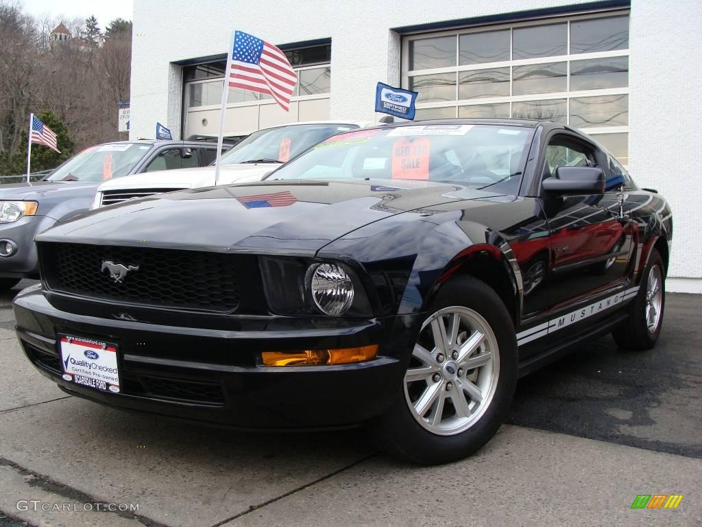 2008 Mustang V6 Deluxe Coupe - Black / Light Graphite photo #1