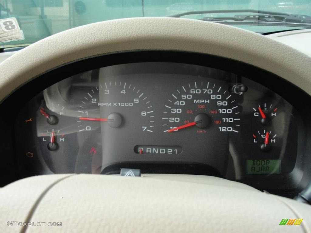2005 F150 XLT SuperCrew - Dark Stone Metallic / Tan photo #34