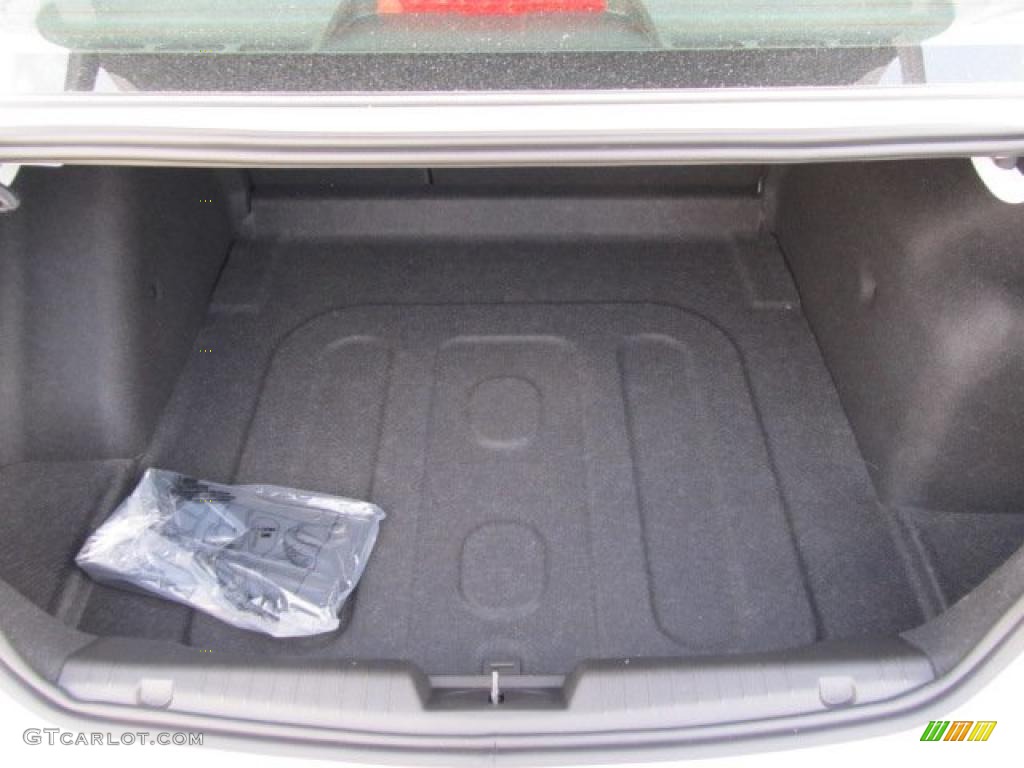 2011 Chevrolet Cruze LTZ Trunk Photo #41613800