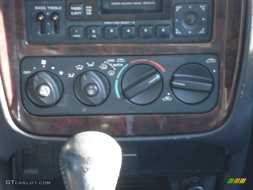 1999 Cirrus LXi - Bright Platinum Metallic / Agate photo #23