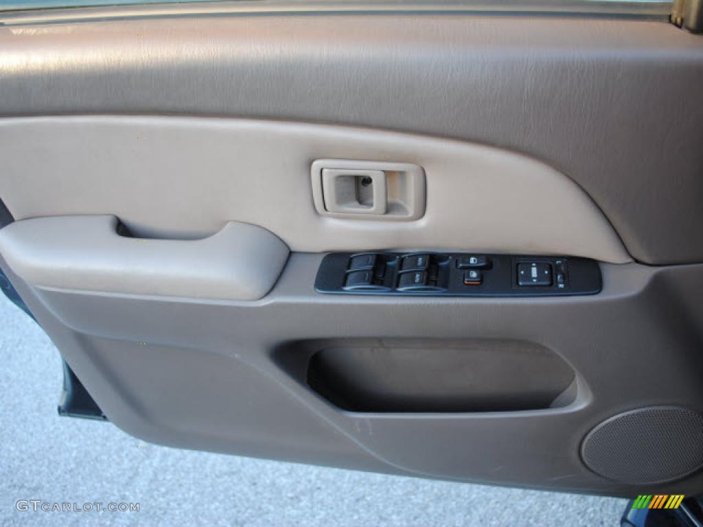 2000 4Runner SR5 - Black / Oak photo #14