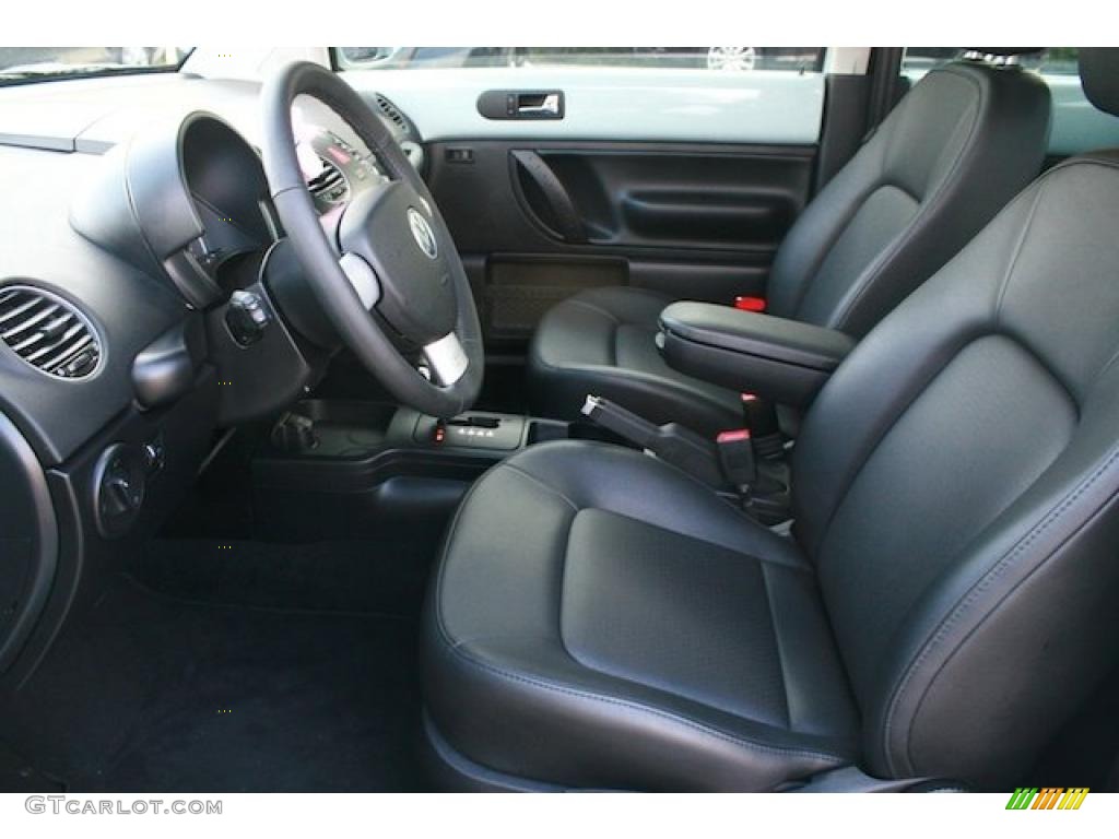 Black Interior 2010 Volkswagen New Beetle Final Edition Coupe Photo #41616424
