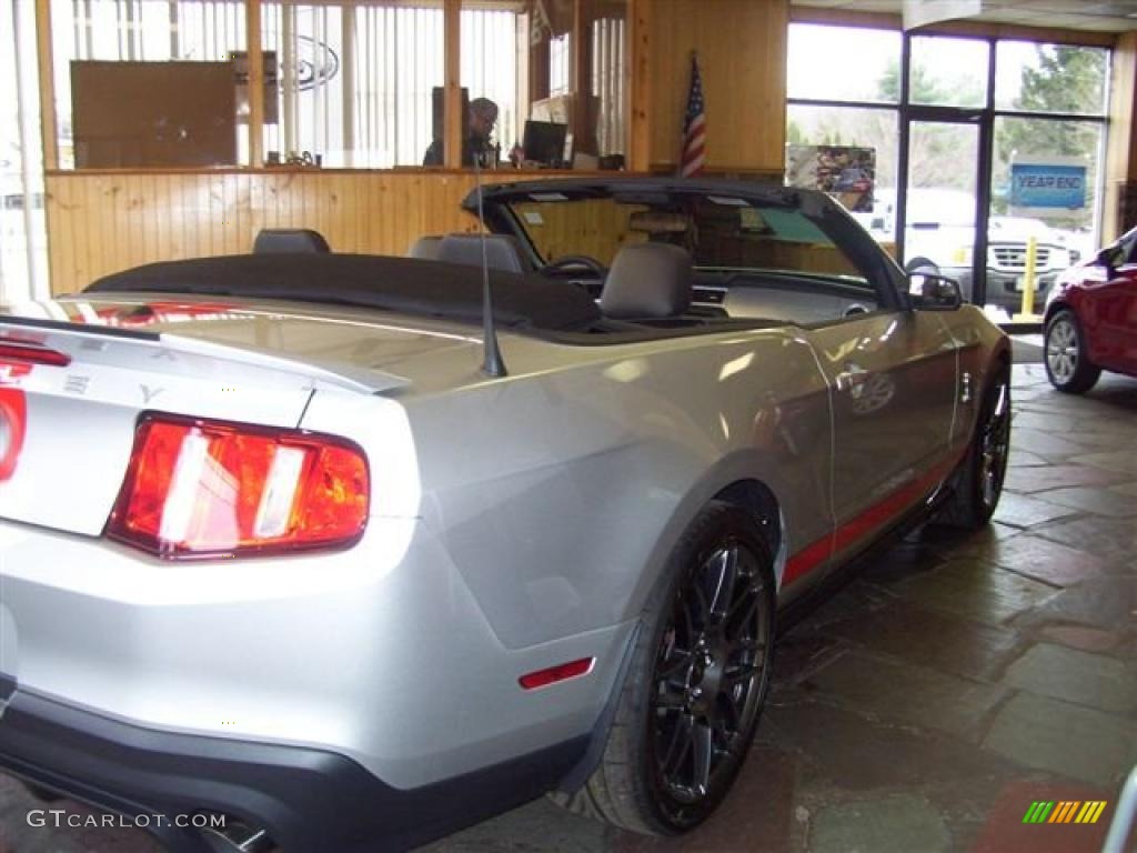 2011 Mustang Shelby GT500 SVT Performance Package Convertible - Ingot Silver Metallic / Charcoal Black/Red photo #2