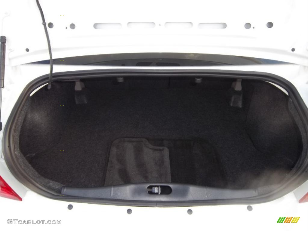 2010 Cobalt LT Sedan - Summit White / Ebony photo #14