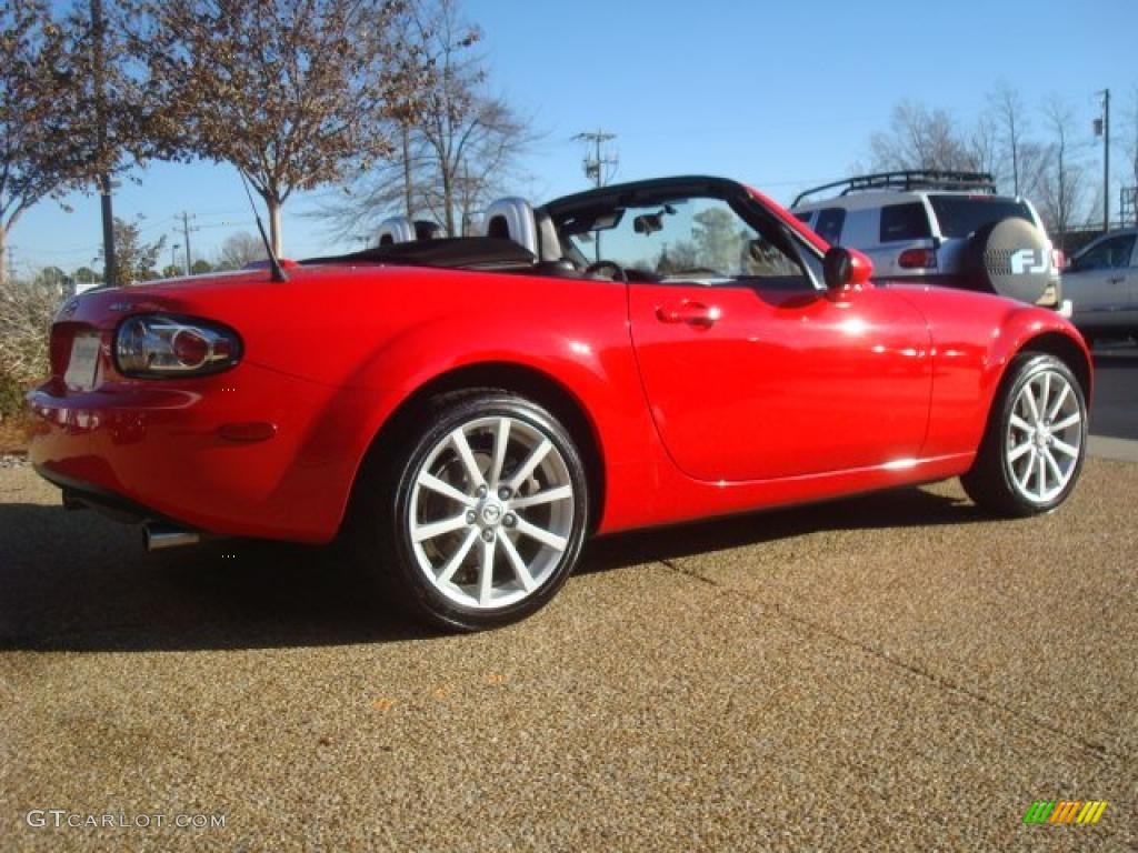 True Red 2006 Mazda MX-5 Miata Grand Touring Roadster Exterior Photo #41623654