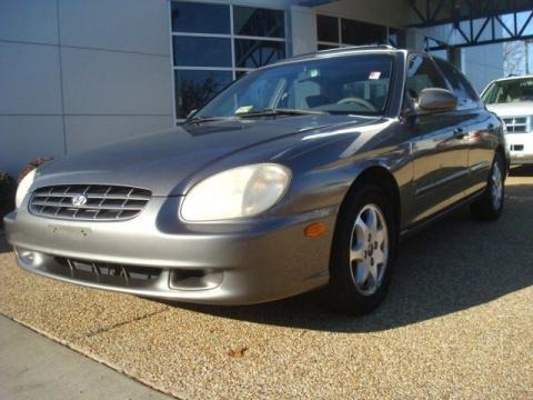 2000 Hyundai Sonata GLS Data, Info and Specs