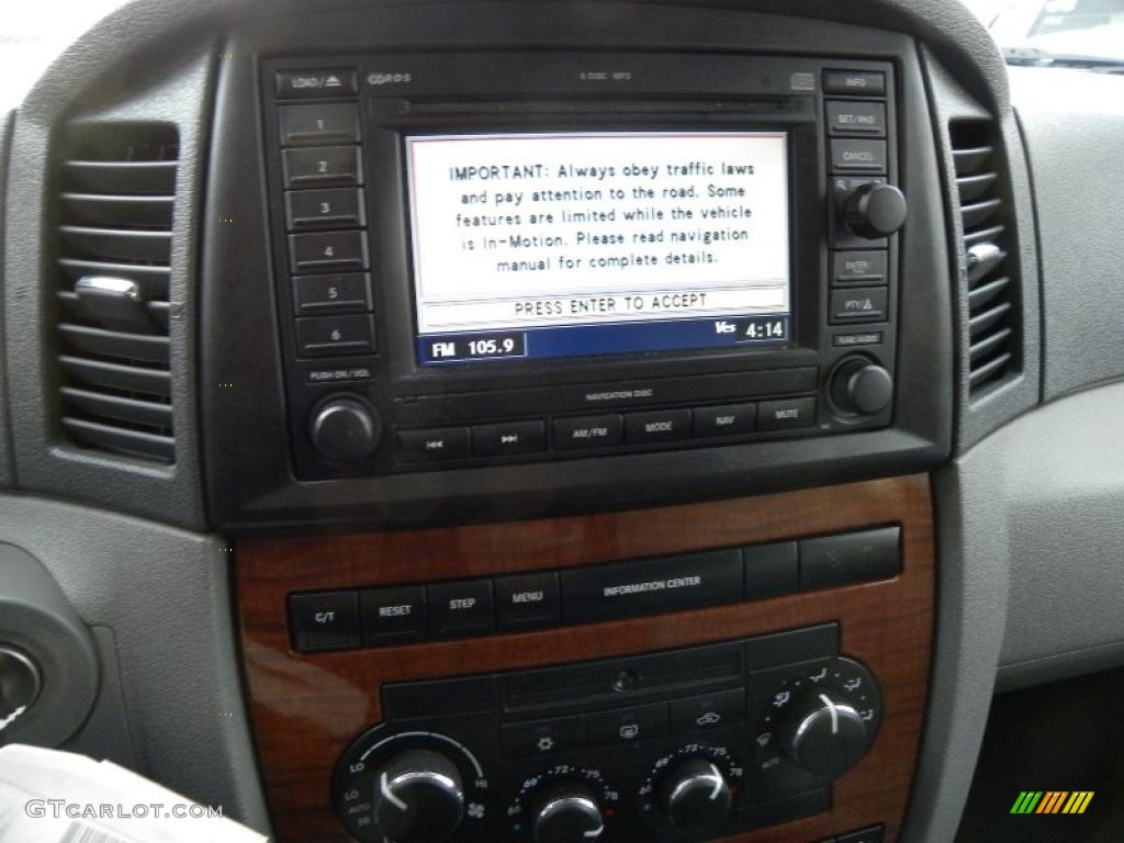 2005 Jeep Grand Cherokee Limited Controls Photo #41624798