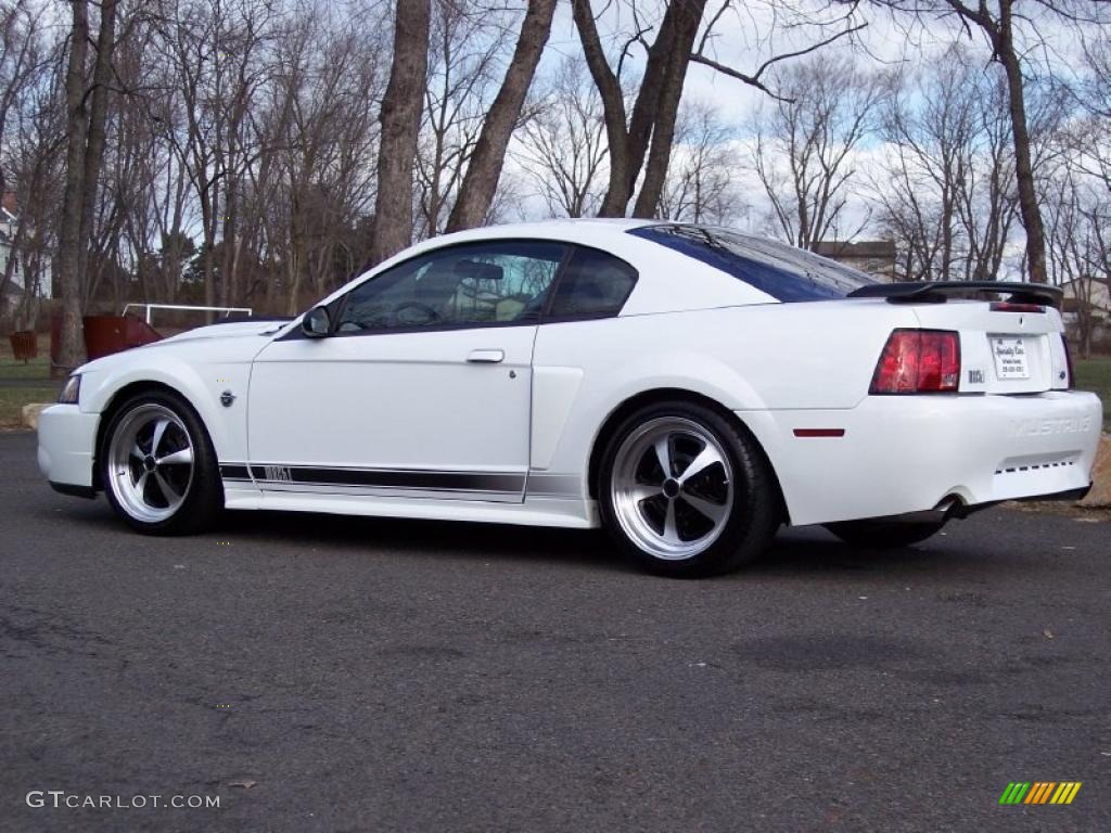 2004 Mustang Mach 1 Coupe - Oxford White / Dark Charcoal photo #14