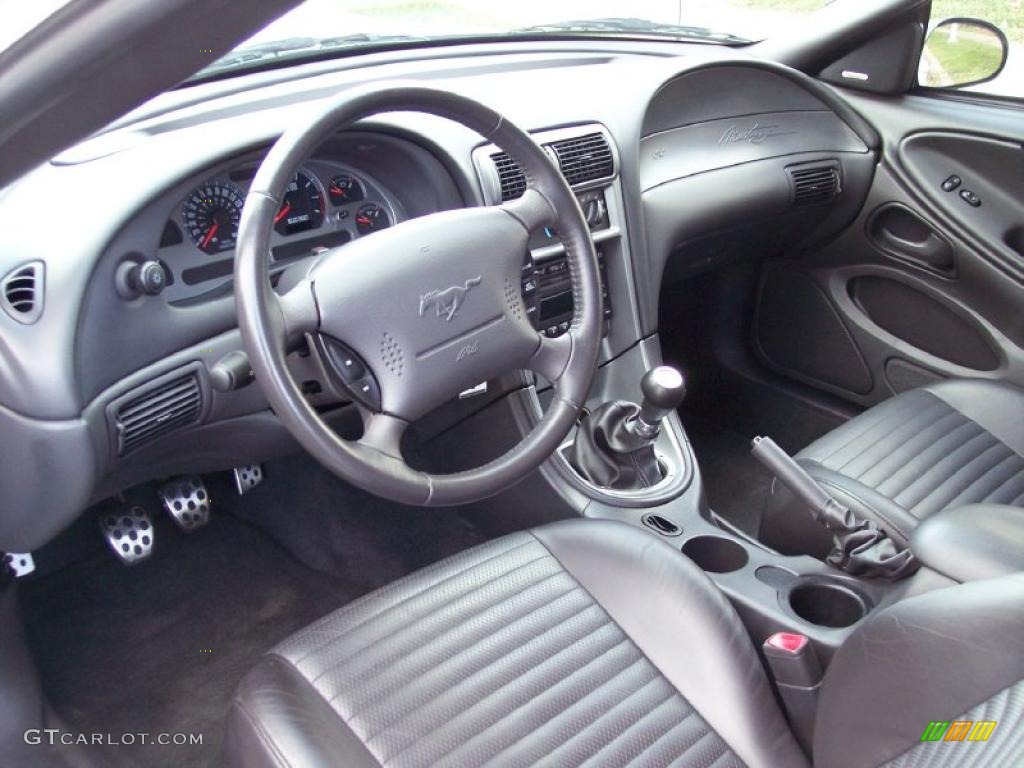 Dark Charcoal Interior 2004 Ford Mustang Mach 1 Coupe Photo #41626566