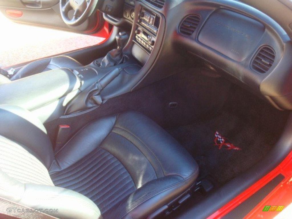2004 Corvette Convertible - Torch Red / Black photo #10