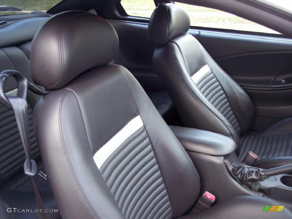 Dark Charcoal Interior 2004 Ford Mustang Mach 1 Coupe Photo #41626654
