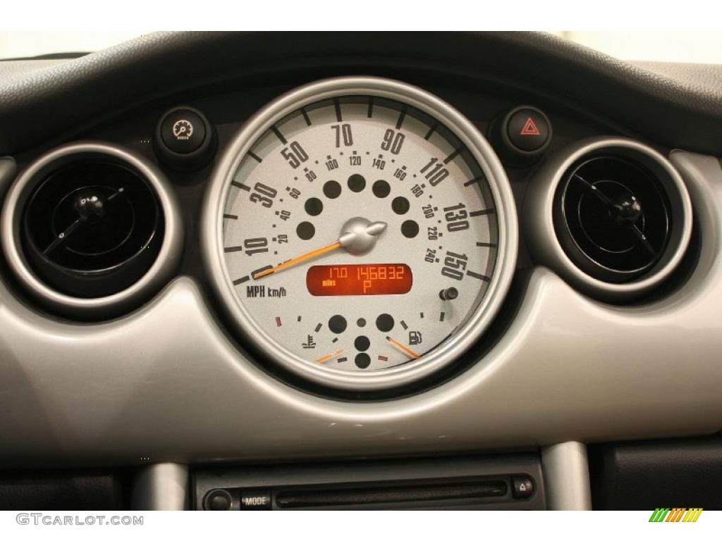 2002 Cooper Hardtop - British Racing Green Metallic / Cordoba Beige photo #10