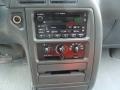 2002 Quicksilver Metallic Nissan Quest SE  photo #18