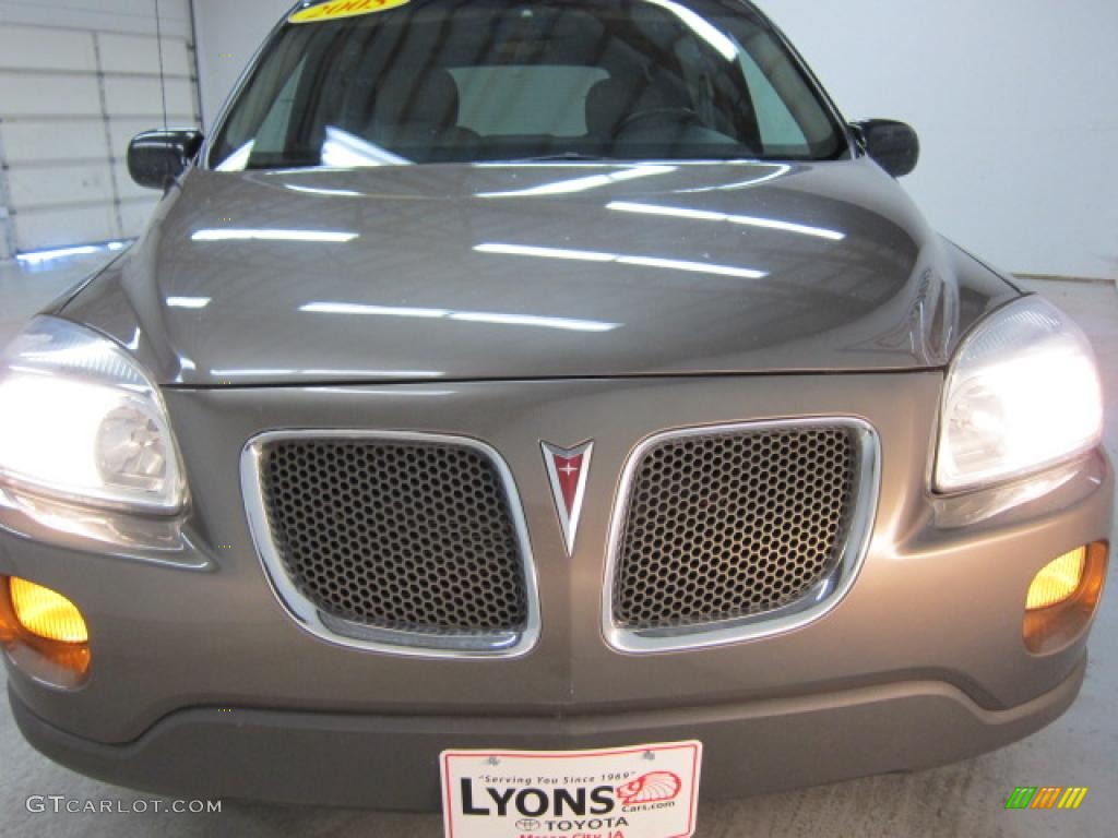 2005 Montana SV6 FWD - Dark Bronzemist Metallic / Cashmere photo #6