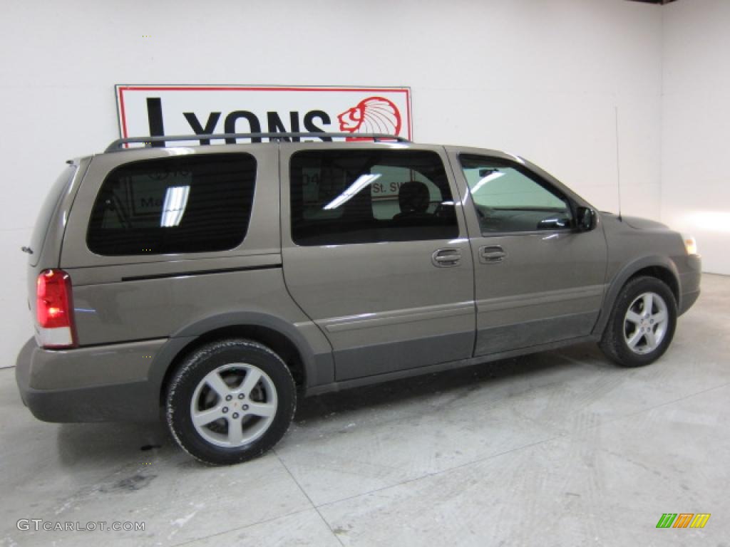 2005 Montana SV6 FWD - Dark Bronzemist Metallic / Cashmere photo #15