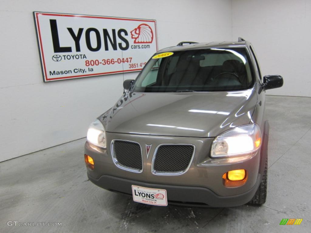 2005 Montana SV6 FWD - Dark Bronzemist Metallic / Cashmere photo #27