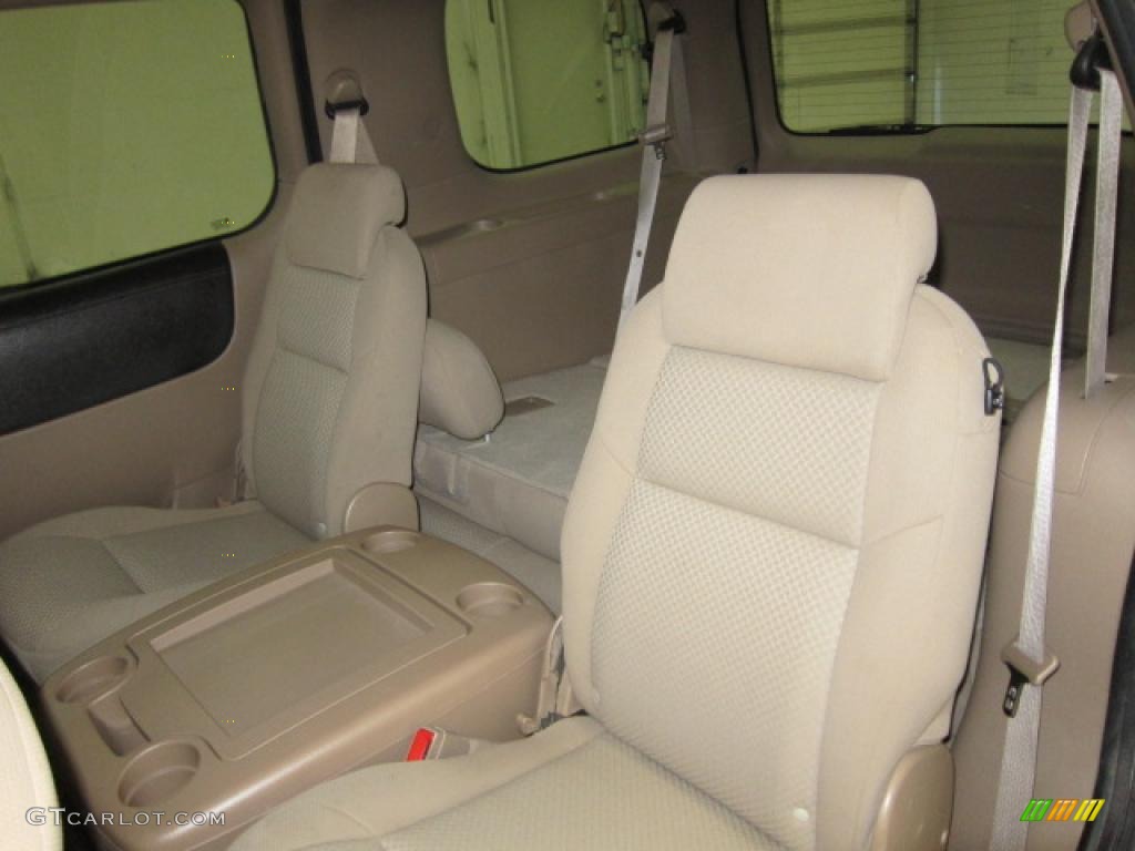 2005 Montana SV6 FWD - Dark Bronzemist Metallic / Cashmere photo #33