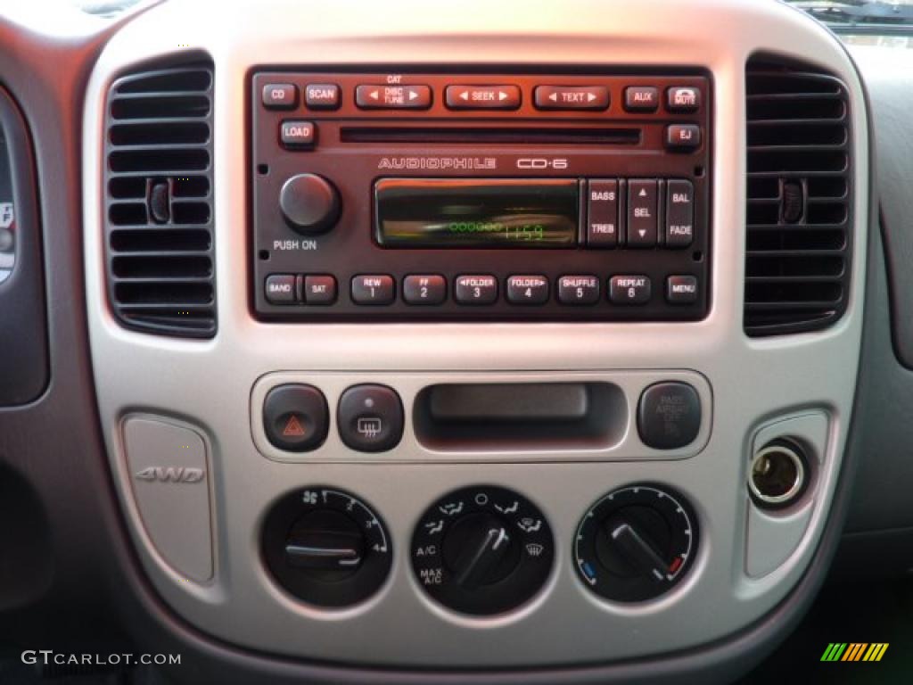 2006 Ford Escape XLT 4WD Controls Photos