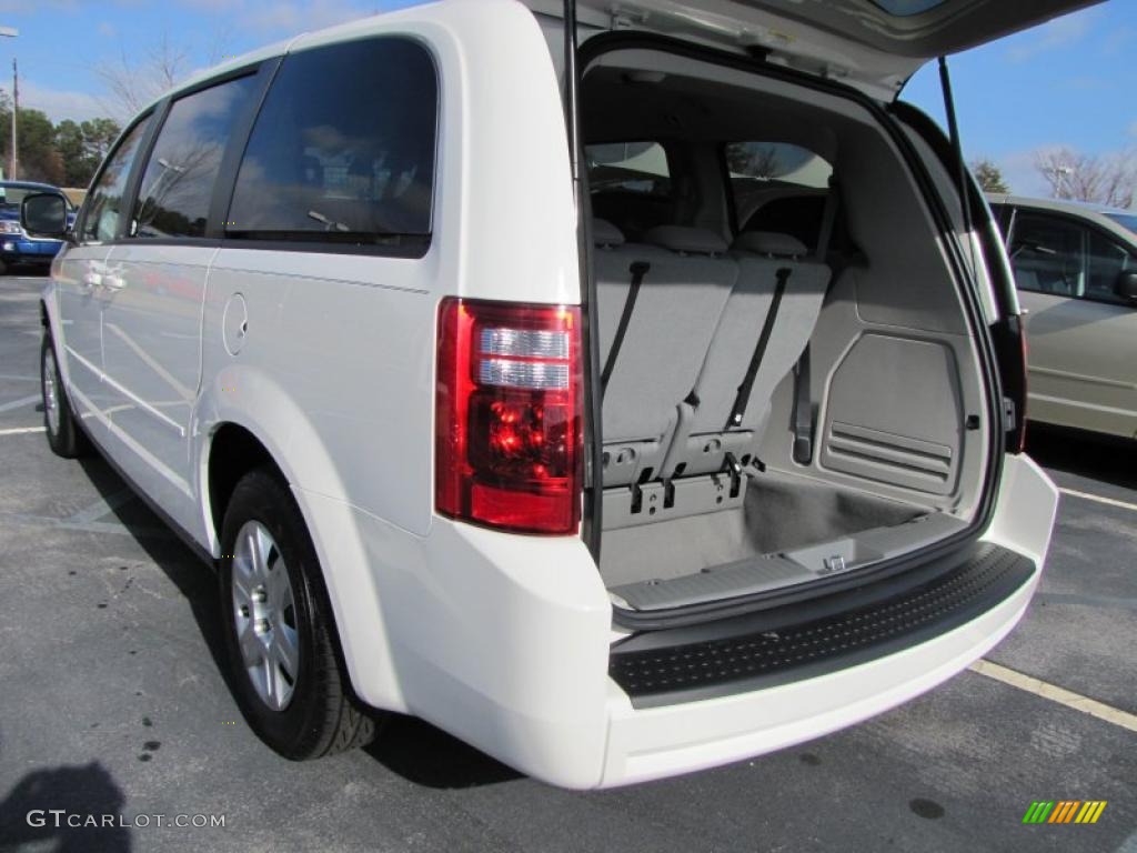 2010 Grand Caravan SE - Stone White / Medium Slate Gray/Light Shale photo #8