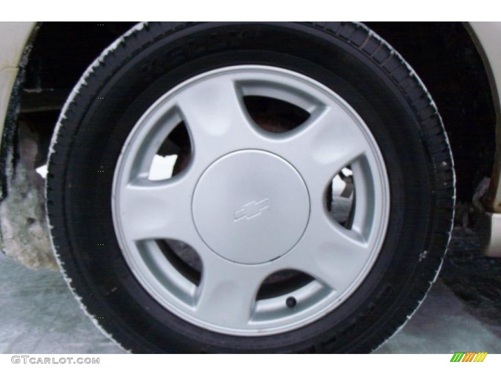 2000 Chevrolet Malibu LS Sedan Wheel Photo #41637583
