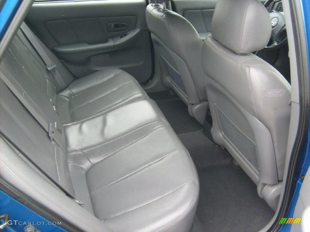 Gray Interior 2005 Hyundai Elantra GT Hatchback Photo #41637627