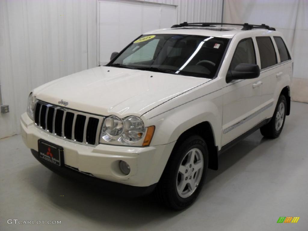 2005 Grand Cherokee Limited - Stone White / Medium Slate Gray photo #1