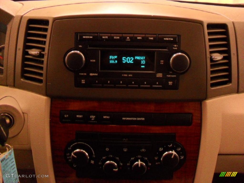 2005 Grand Cherokee Limited - Stone White / Medium Slate Gray photo #11